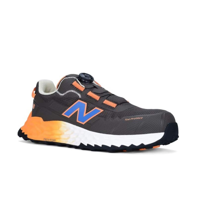 Chaussures de sécurité basses Cremorne BOA S3L New Balance vue cote droit trois quarts orange