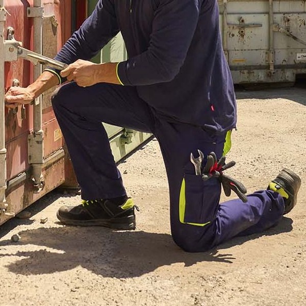 Pantalon de travail multipoches bicolore Velilla vue portee 1