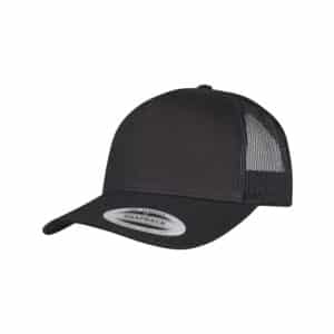 Casquette trucker unisexe à filet Yupoong vue de face trois quarts
